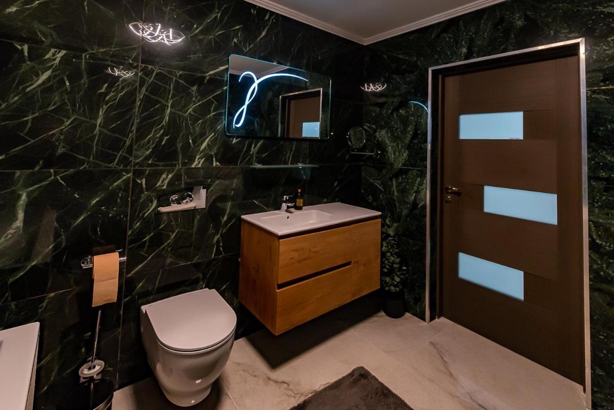 Moky Rezident 2 Apartment Arad Ngoại thất bức ảnh